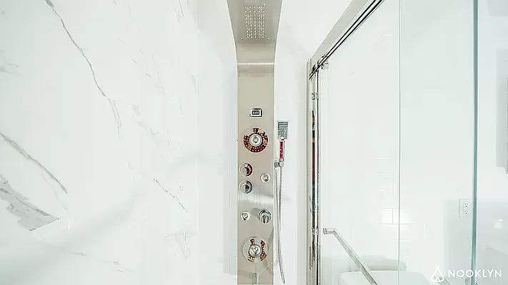 Rented by Green Leaf Management, LLC | media 11