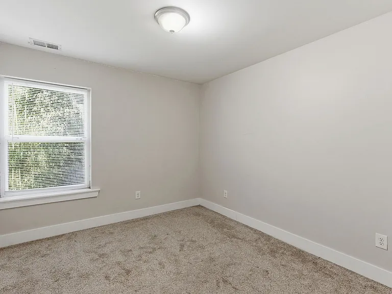 702 N Church St — Photo 33