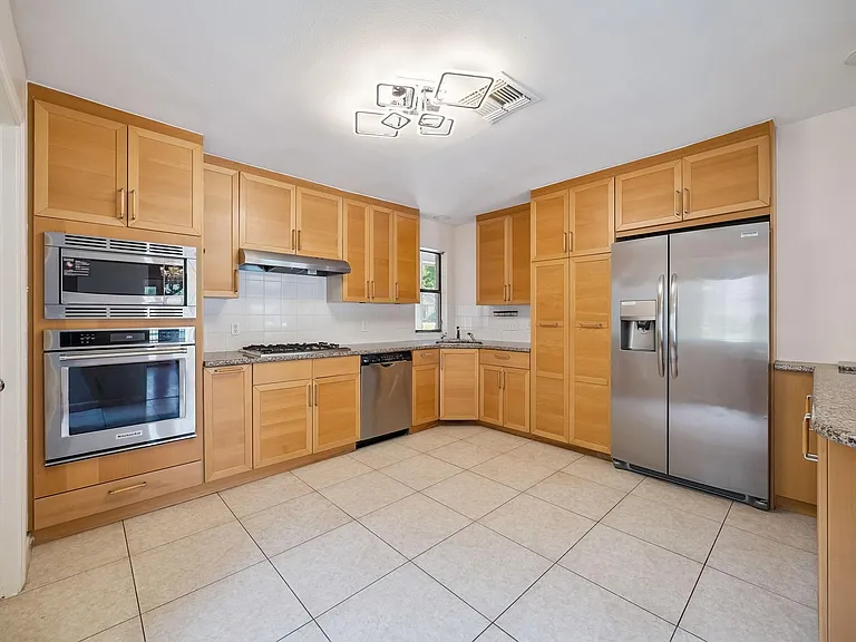 10314 Olympia Dr — Photo 9