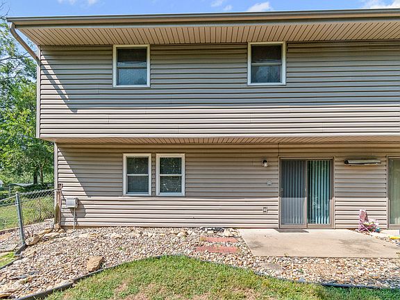 4th image of 7005 N Montrose Ave #0