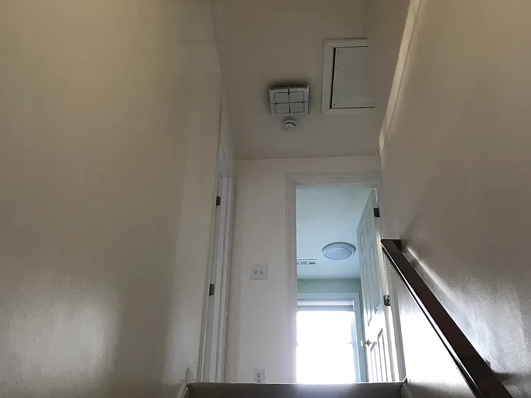 577 Winter St — Photo 33