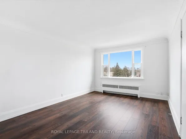 310 Speedvale Ave E #6, Guelph, ON N1E 1N2