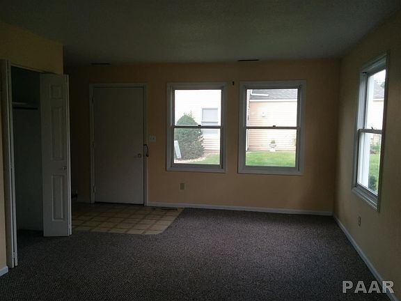 2nd image of 3546 W Richwoods Blvd