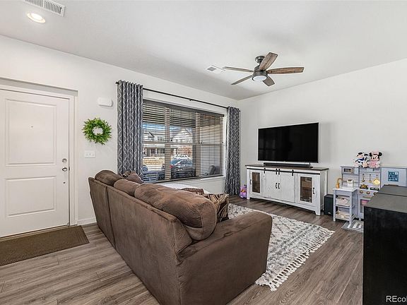 4th image of 5251 Central Park Boulevard