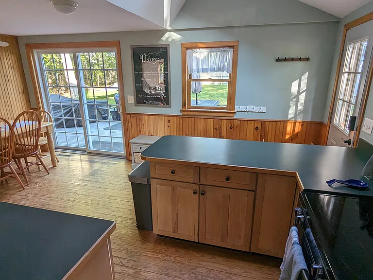 18 Chamberlain Ct — Photo 14