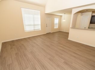 3903 Silver Ranch Rd, Houston, TX 77014