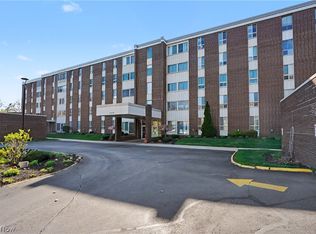3066 Kent Rd APT 101, Stow, OH