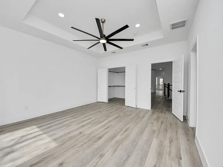 3524 Rebecca St — Photo 27