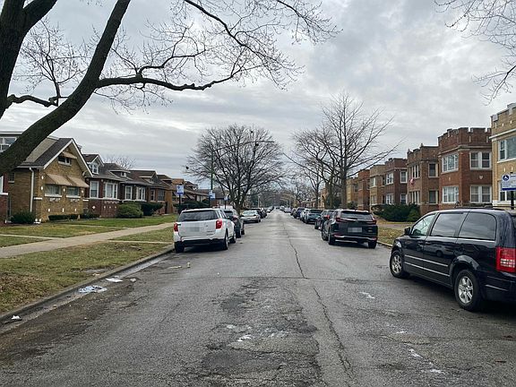 4th image of 8329 S May St