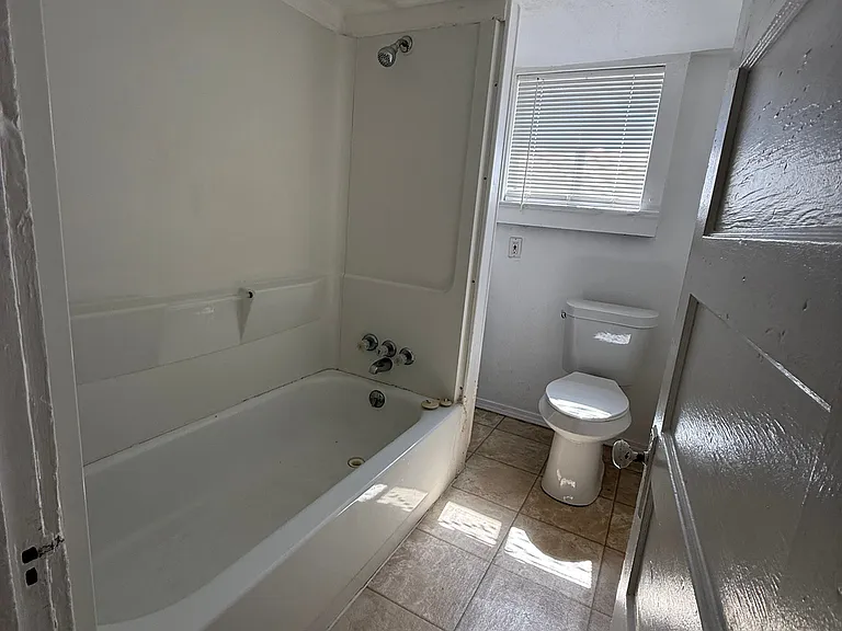211 W Chisum Ave #5 — Photo 10