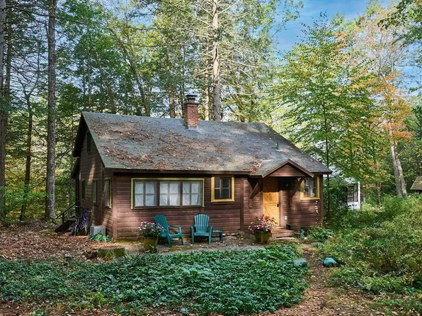 20 E Ln, Northfield, MA 01360