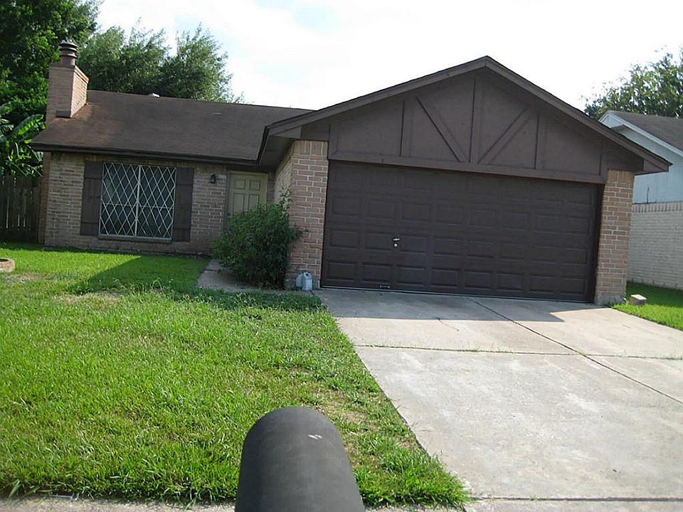 1st image of 16219 La Terra Dr