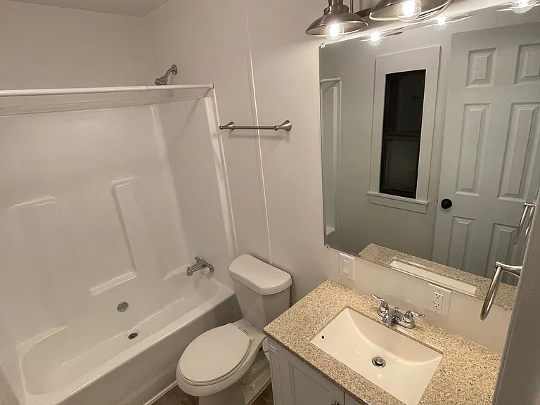 6191 Gainesville St #B — Photo 6