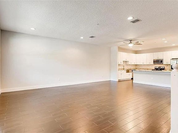 4th image of 1212 S Bumby Ave