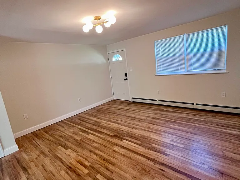 340 Maple St #A — Photo 4