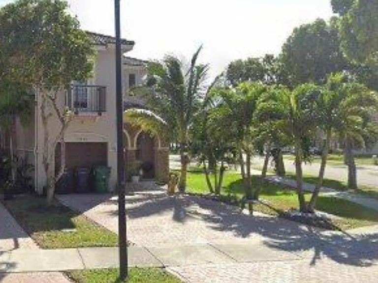 15476 SW 8th Way — Photo 1