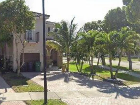 15476 SW 8th Way, Miami, FL 33194