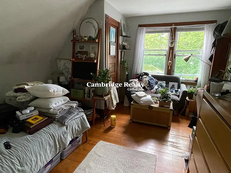 19 Mapleton St #T — Photo 10
