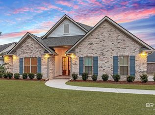 284 Fennec St, Fairhope, AL 36532