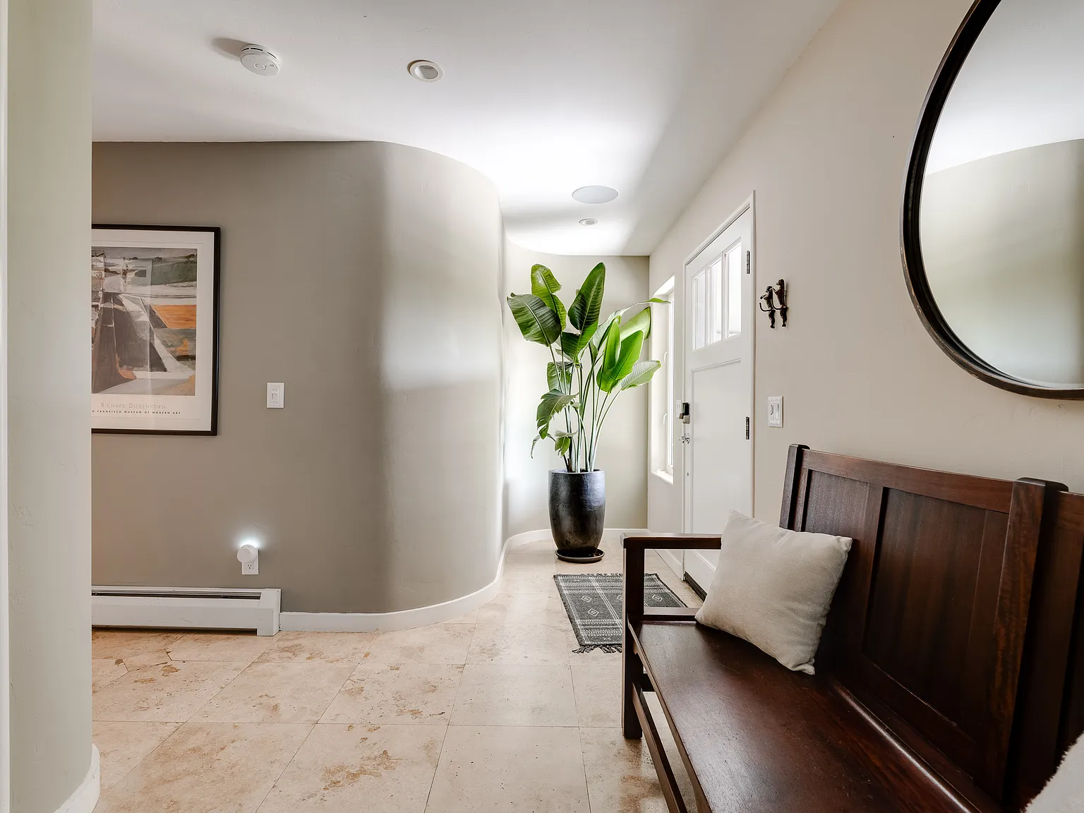 3 bed, 3.5 bath, 1805 sqft, $5,900 — Photo 4