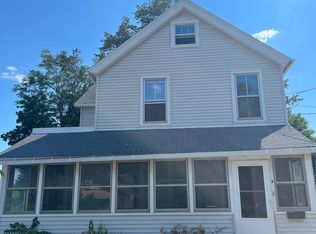 8 Parkview Ter, Poughkeepsie, NY 12603