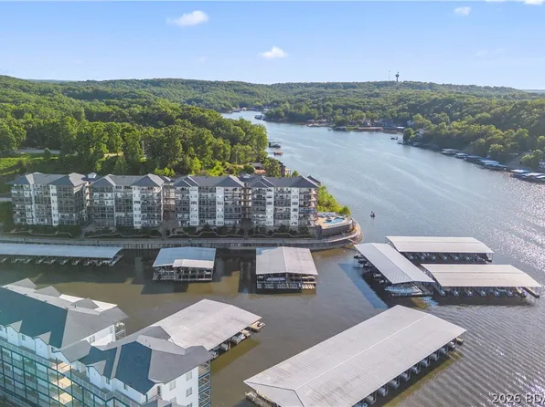 183 Upper Monarch Cove Dr #4C, Lake Ozark, MO 65049
