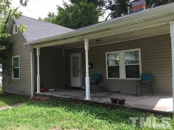 413 Harriett St, Henderson, NC 27536