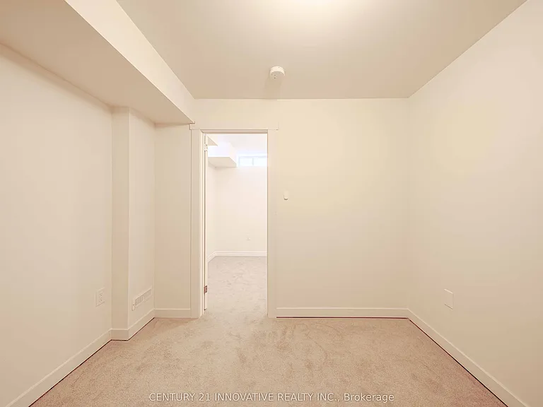 2057 Horace Duncan Cres #BASEMENT — Photo 19