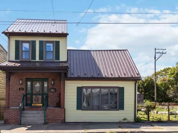 326 N Maple St, Mount Carmel, PA 17851