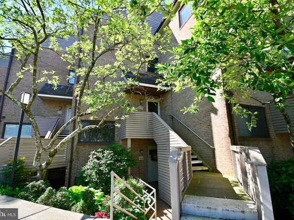 11132 Harbor Ct Suite 11132, Reston, VA 20191