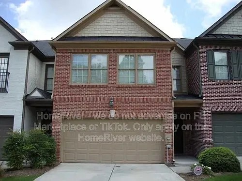 1697 Oakbrook Lake Dr Photo 1