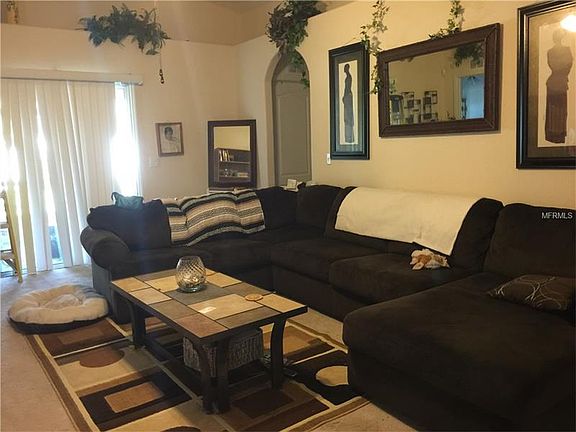 3rd image of 7001 Heatherbrook Dr
