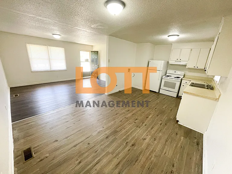 412 Sullivan Street Ext #B — Photo 13