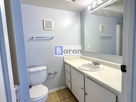 4th image of 2598 Ferguson Rd APT 3