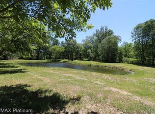 Nicholson Rd, Fowlerville, MI 48836