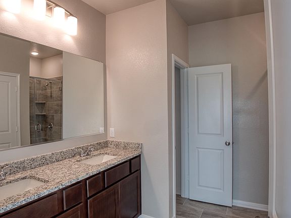 2nd image of 1618 Lummus Dr #1