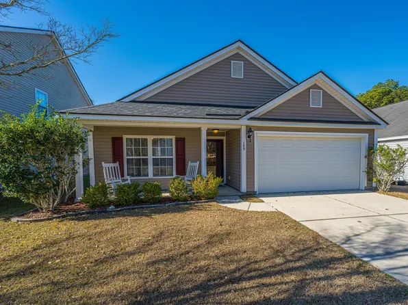 155 Wildberry Ln, Goose Creek, SC 29445