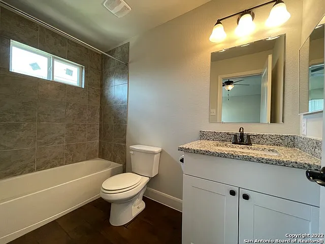 6423 Melanzane Ave #104 — Photo 7