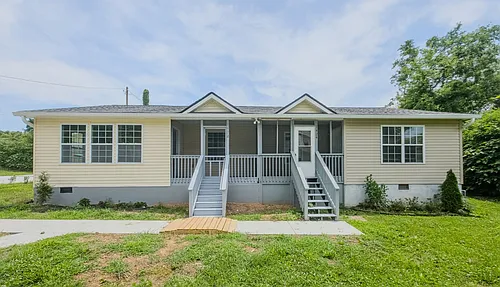 1424 Nolan Ave Photo 1