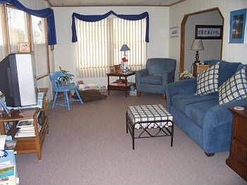 5th image of 336 NE Jade Cir
