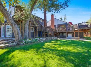 21025 Topochico Dr, Woodland Hills, CA 91364