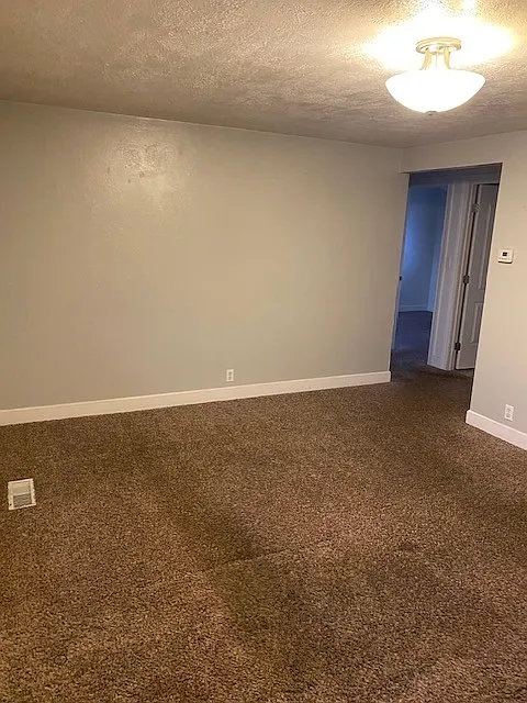 2 bed, 850 sqft, $1,200 — Photo 4