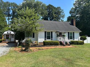 605 W Roseboro St, Roseboro, NC 28382