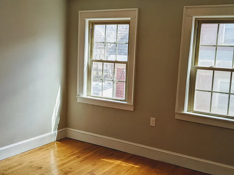 28 Clement St #3 — Photo 9