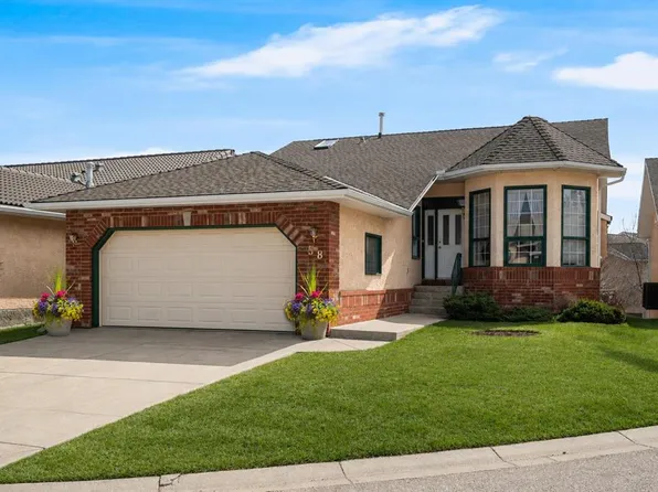 58 NW Evergreen Bay SW, Calgary, AB T2Y 3E9