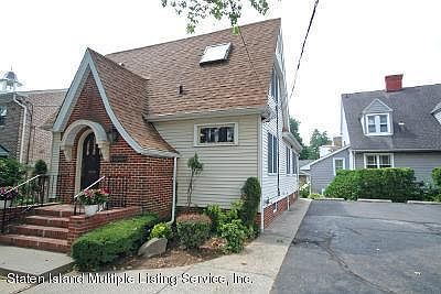 3rd image of 98 Rose Ave