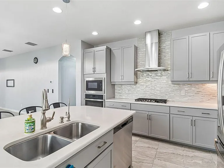 11852 Gavin Ln — Photo 11
