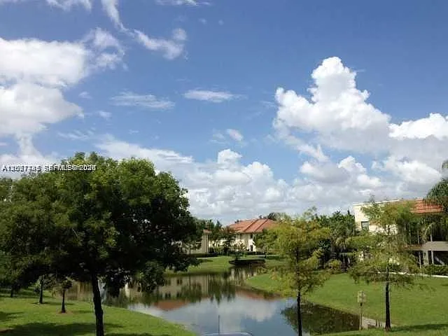 Jasmine Lakes — Photo 2