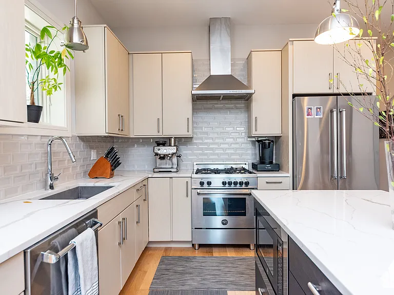 3049 N Clybourn Ave #1 — Photo 4