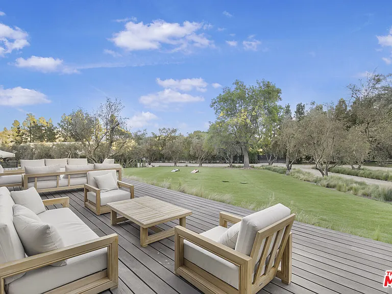 1754 Lechusa Rd — Photo 4